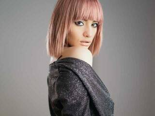 에로틱 한 영상 채팅 Aris-West