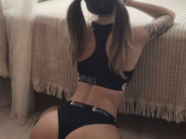 프로필 사진 Virgin_pussy