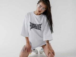 에로틱 한 영상 채팅 ArtModelka