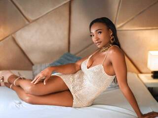 에로틱 한 영상 채팅 Asha-Kamara