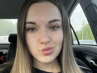 에로틱 한 영상 채팅 Astiya