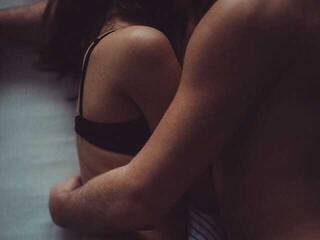 에로틱 한 영상 채팅 KOMHATA-PA3BPATA