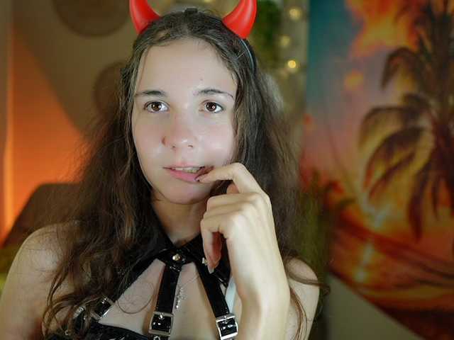 사진 AvaTaylor Happy halloween!! #petite #naughty #cute #brunette #18 Let me be your cute devil tonigh