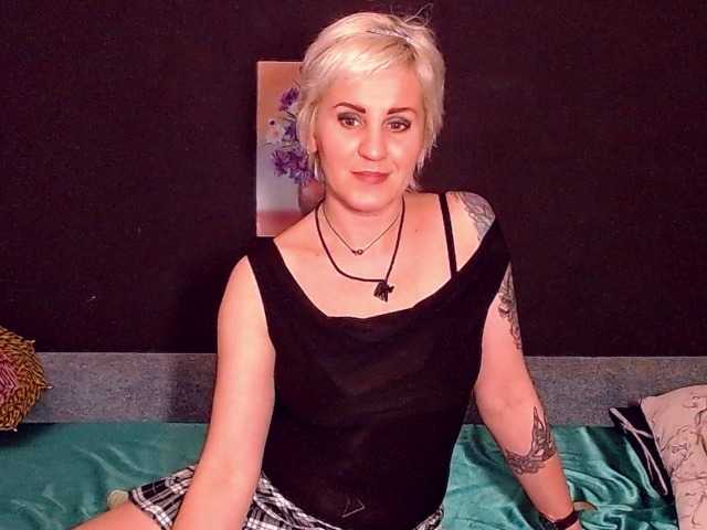 방송 스크린 샷 Amrolla