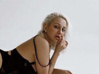 에로틱 한 영상 채팅 AvroraLove96