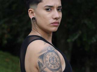 에로틱 한 영상 채팅 axelrouse777