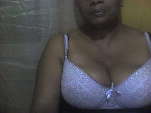 방송 스크린 샷 Aynabrina