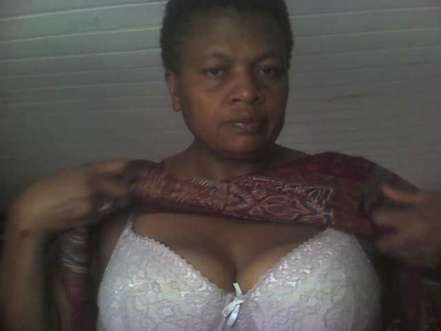 방송 스크린 샷 Aynabrina