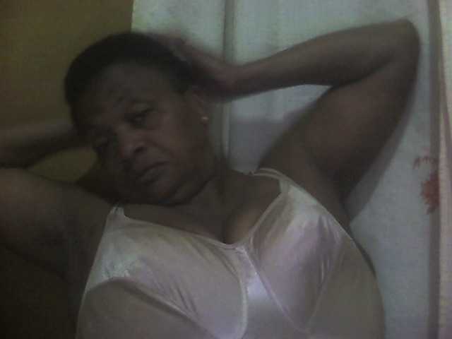 방송 스크린 샷 Aynabrina