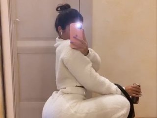 에로틱 한 영상 채팅 BabyBonita