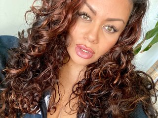 에로틱 한 영상 채팅 BadAssVronika