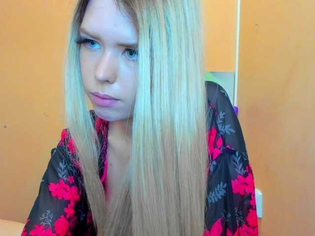 사진 BarbieMuffy Daddy's girl here! #18 #blond #teen #feet #mistress #dominant #ass #analshow