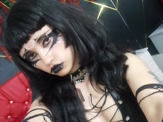 에로틱 한 영상 채팅 CountessBathory