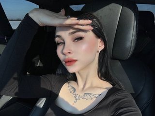 에로틱 한 영상 채팅 BattyHils