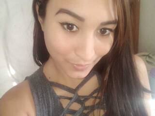 에로틱 한 영상 채팅 Beba644