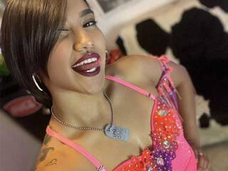 에로틱 한 영상 채팅 BebeeRex