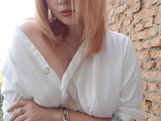 에로틱 한 영상 채팅 Beginning