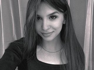 에로틱 한 영상 채팅 Bella-Twix