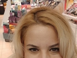 에로틱 한 영상 채팅 BelleInna