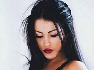 에로틱 한 영상 채팅 BellyCatt