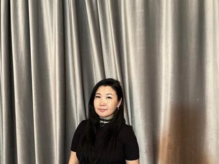 에로틱 한 영상 채팅 Bet-Lu