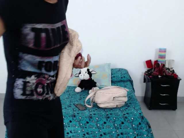 방송 스크린 샷 betsyblu