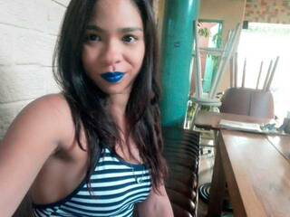 에로틱 한 영상 채팅 BiancaCollins