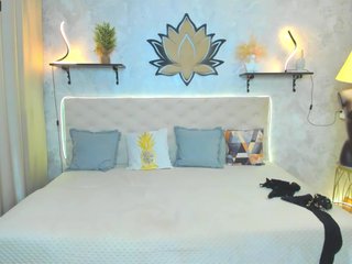 에로틱 한 영상 채팅 Bianka-strip