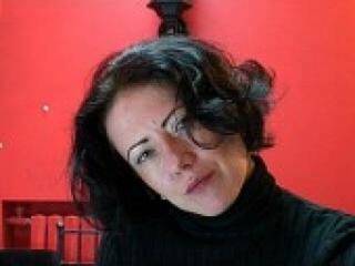 에로틱 한 영상 채팅 bidelia