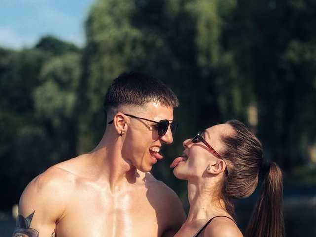 프로필 사진 big-love-of-hot-couple
