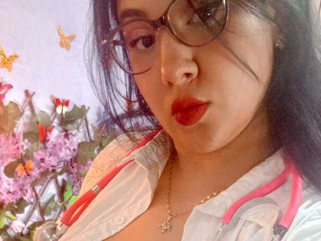 프로필 사진 bigboobsrose1
