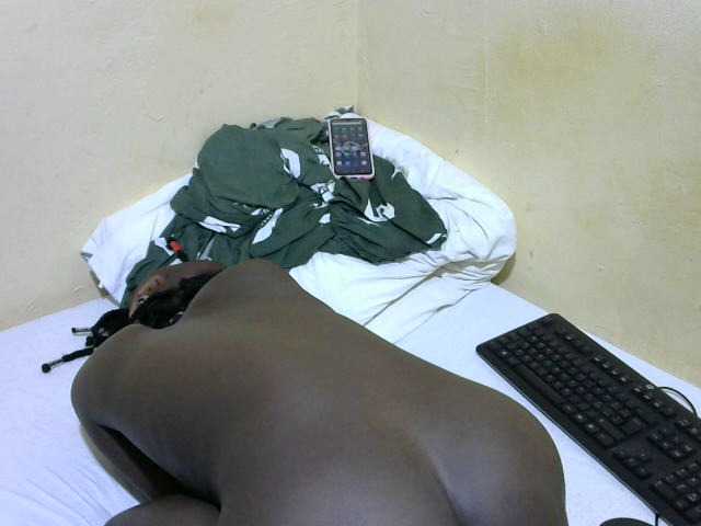 방송 스크린 샷 Black-doll