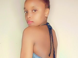 에로틱 한 영상 채팅 BlackDollita