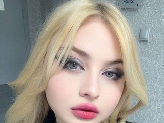 에로틱 한 영상 채팅 BlondeBond
