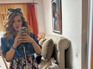 에로틱 한 영상 채팅 BlondeMaya