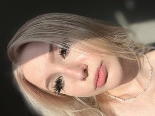 에로틱 한 영상 채팅 BLONDINO4KA