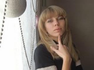에로틱 한 영상 채팅 blondlora