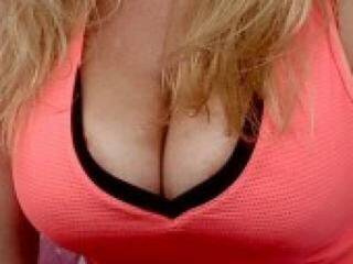 에로틱 한 영상 채팅 blondoline