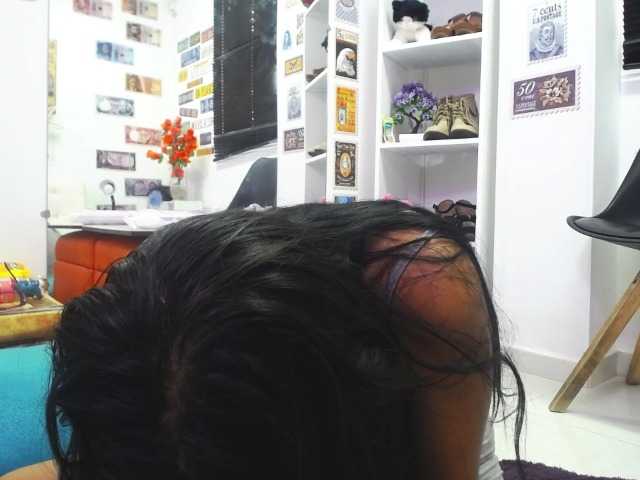 방송 스크린 샷 AmyMilhouse