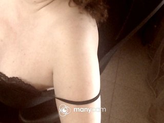 에로틱 한 영상 채팅 LaraNazira