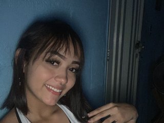 에로틱 한 영상 채팅 BonnieBrown4