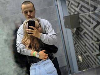 에로틱 한 영상 채팅 Borava