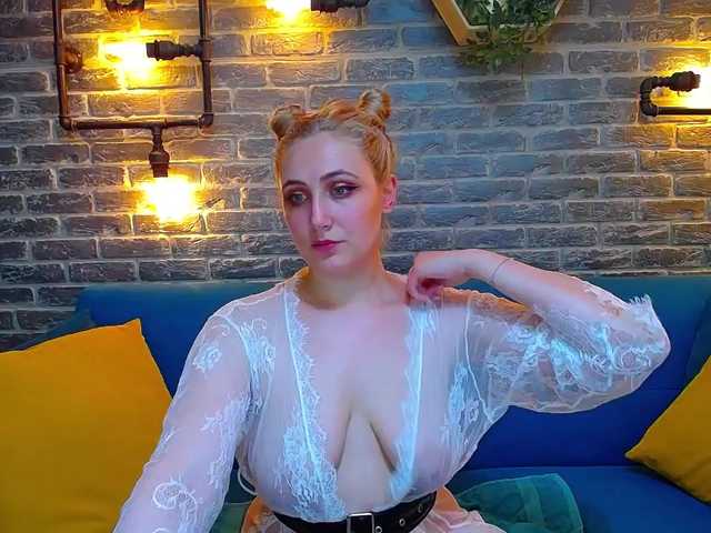 방송 스크린 샷 Brandy-Rae