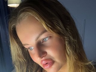 에로틱 한 영상 채팅 BrattyMeaCulpa