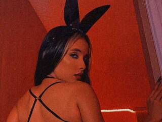 에로틱 한 영상 채팅 Brattyyaz