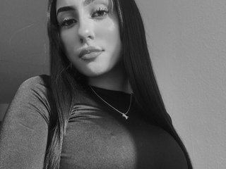 에로틱 한 영상 채팅 BreeMorgan