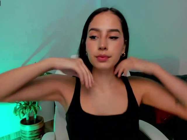 사진 BrennaWalker My ass is ready to be destroyed and claims your dick so badly ♥ Ask for PVT ♥ Play dildo + DeepThroat at goal @remain tkns