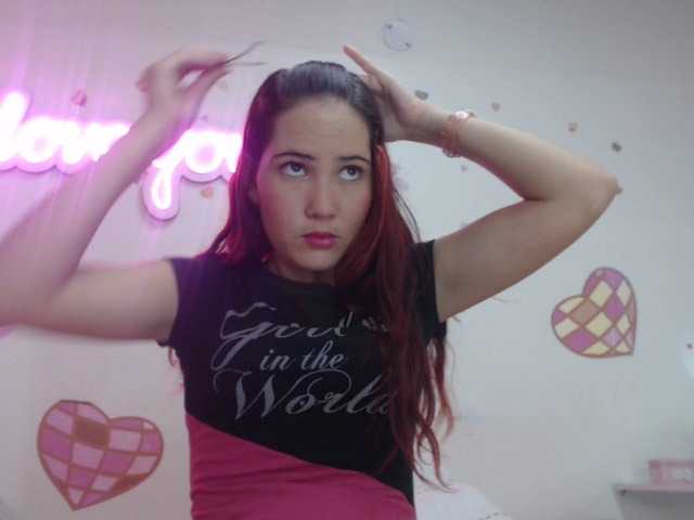 방송 스크린 샷 BrianaPeres