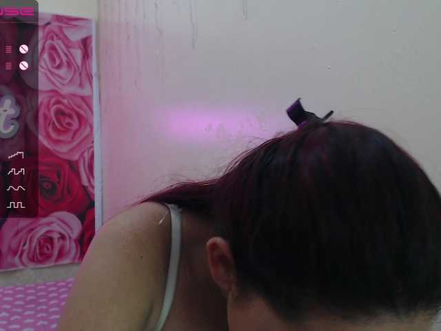 방송 스크린 샷 BrianaPeres