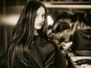 에로틱 한 영상 채팅 brigittefox
